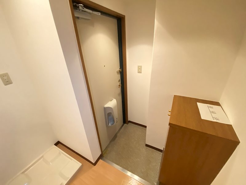 ルミナーレ中山手の玄関写真