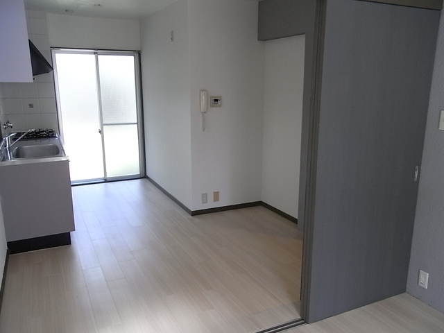 モンスフェール篠原北町の居間写真