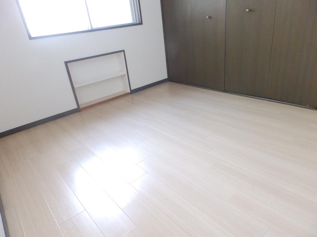 モンスフェール篠原北町の居間写真
