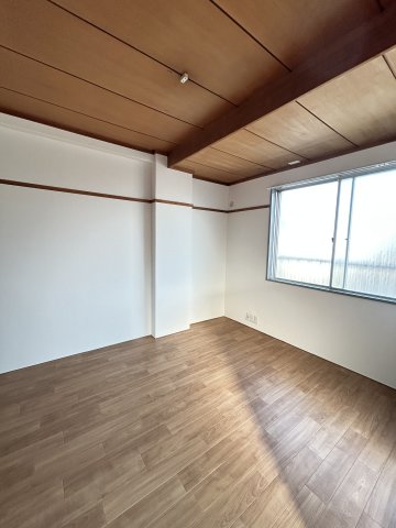 谷田ビルの居間写真