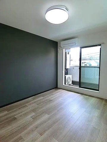 ワコーレヴィータ魚崎北町の居間写真