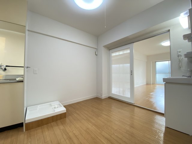 三富王子マンションの居間写真