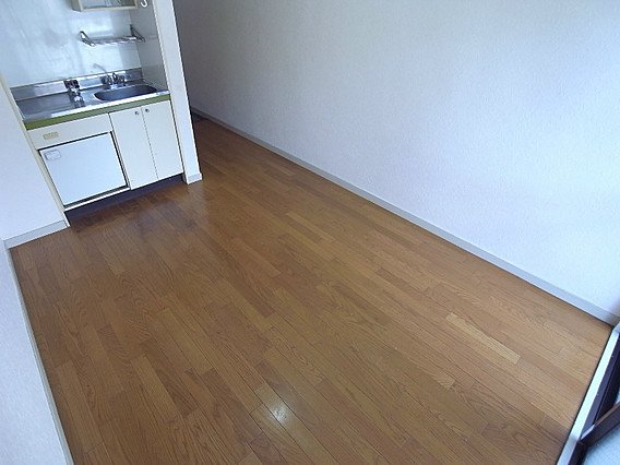サンヴィラ三宮の居間写真