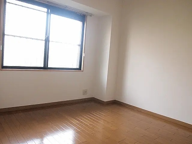 ボンヌール芦屋川の居間写真