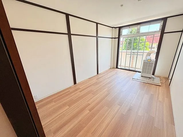 東サブセンターの居間写真