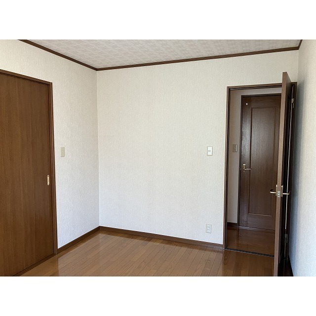 魚崎南町3丁目戸建の居間写真