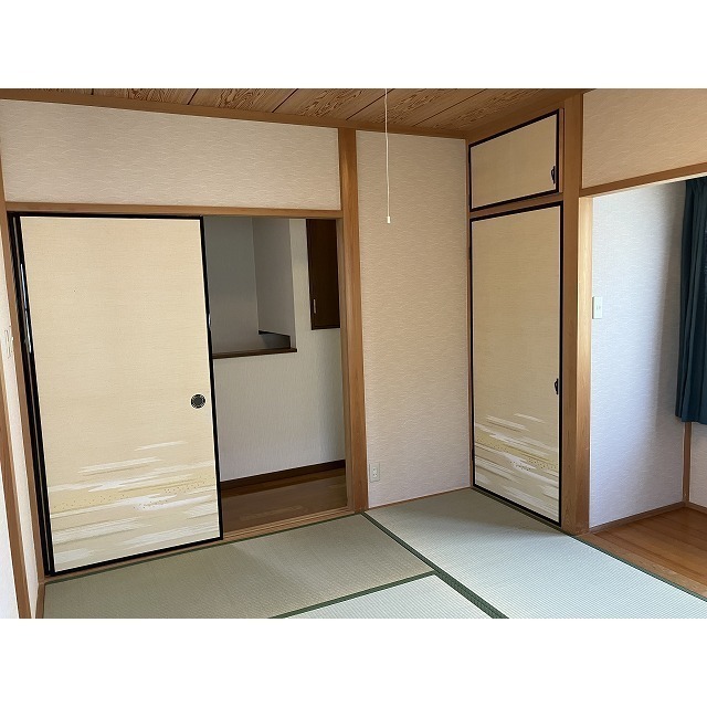 魚崎南町3丁目戸建の居間写真