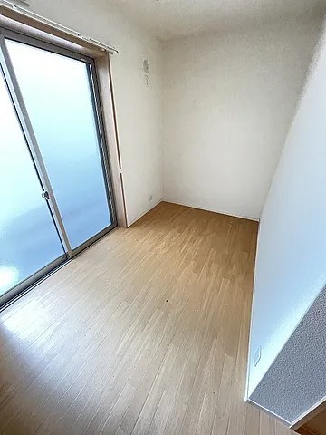 セレッソバ—ジェの居間写真