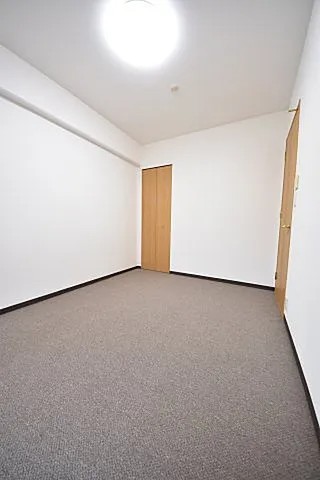 ダイアパレス三宮エスタシオの居間写真