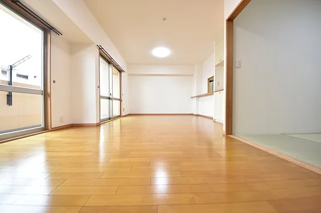 ダイアパレス三宮エスタシオの居間写真