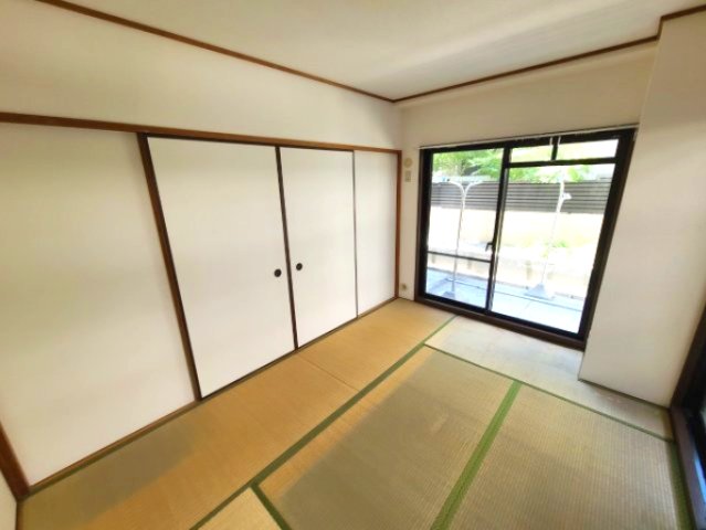 吉光アドニス芦屋の居間写真