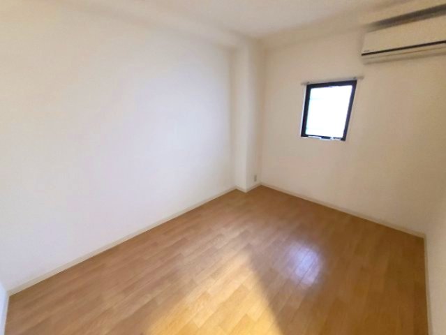 吉光アドニス芦屋の居間写真