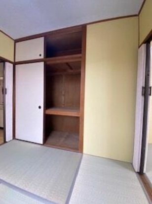 甲南灘コーポラスの居間写真