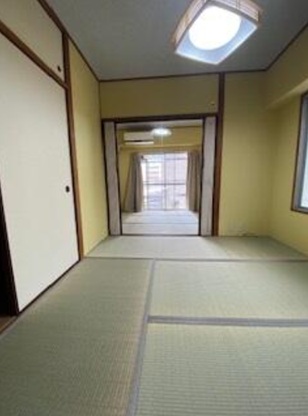 甲南灘コーポラスの居間写真