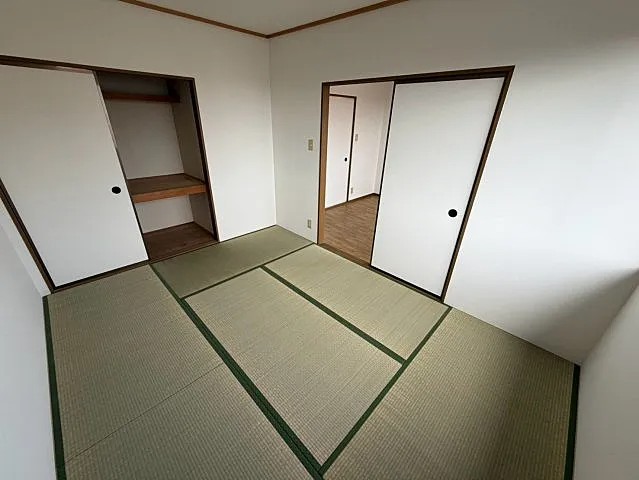 サンコートの居間写真