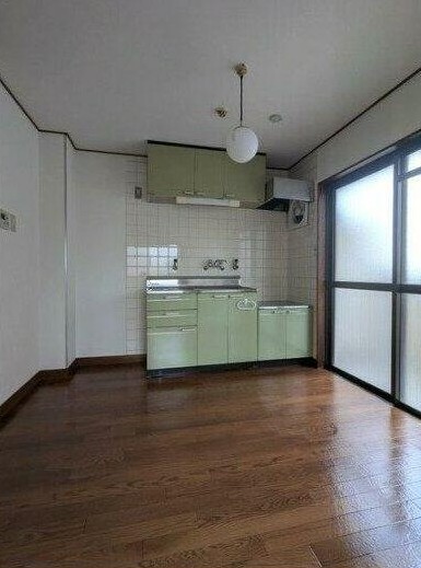 ハイツパーソン倉石の居間写真