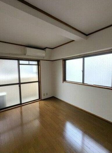 ハイツパーソン倉石の居間写真