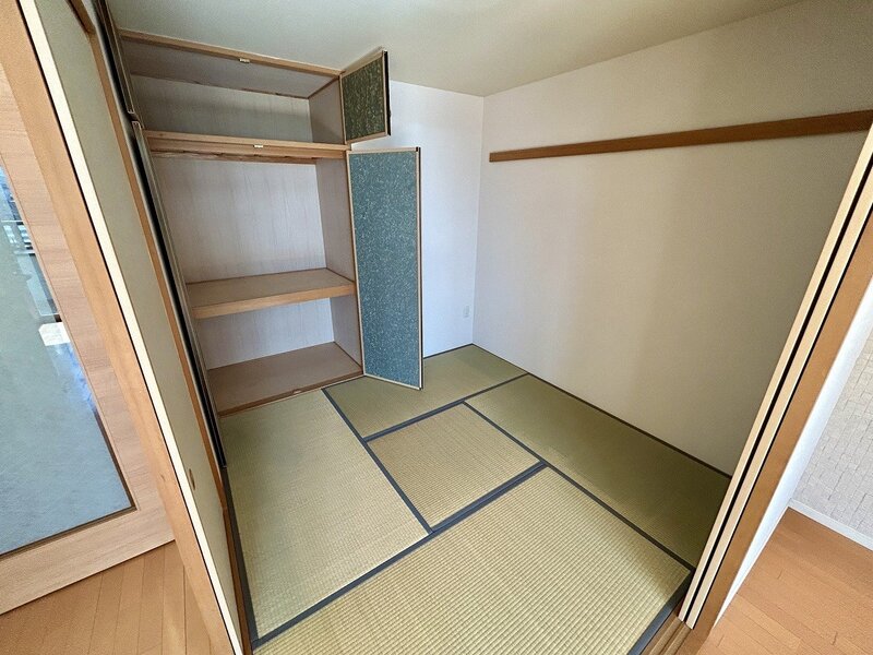 ジェイグラン甲子園口の居間写真