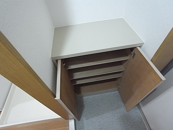 ミリオンベル本山の玄関写真