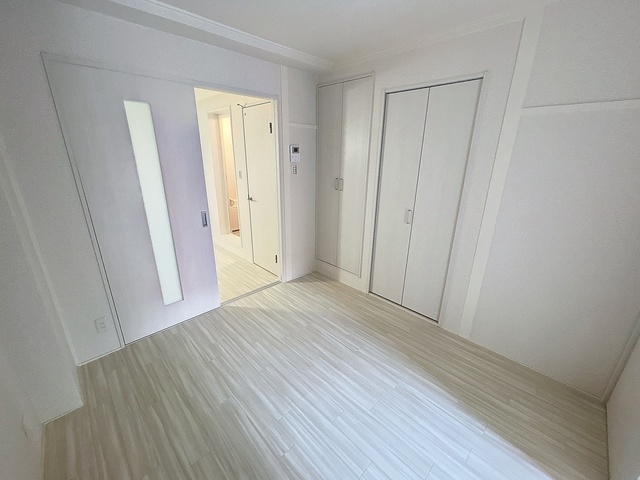 マンションエイトの居間写真