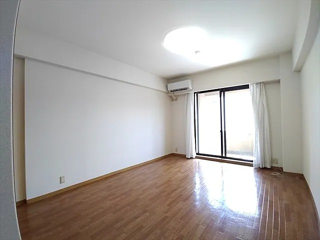 アトリウム芦屋の居間写真