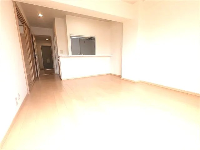 フォルム甲南町の居間写真