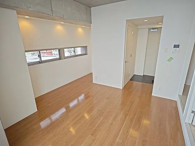 東海道本線 甲南山手駅 徒歩14分 10階建 築15年の居間写真