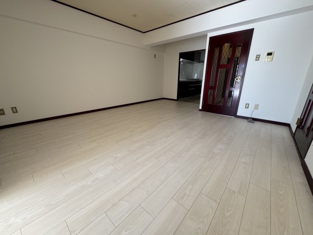 ビバリーハウス青谷壱番館の居間写真