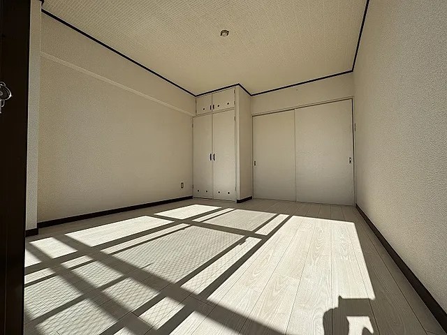 ビバリーハウス青谷壱番館の居間写真