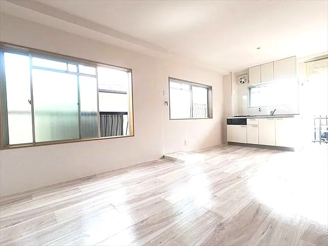 中田ハイツの居間写真