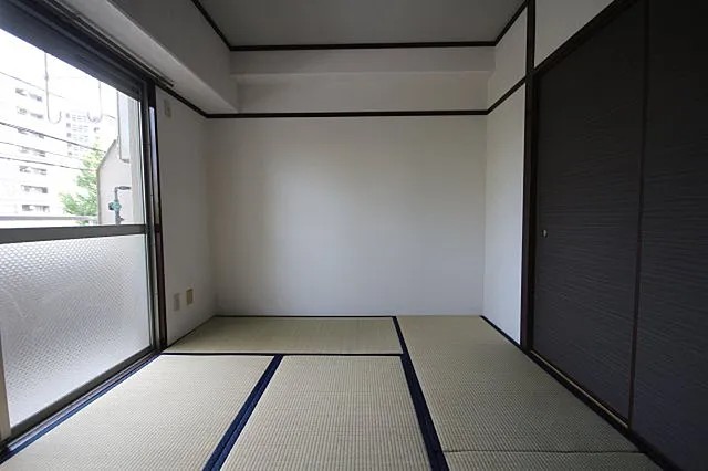 サングリーンハイツの居間写真
