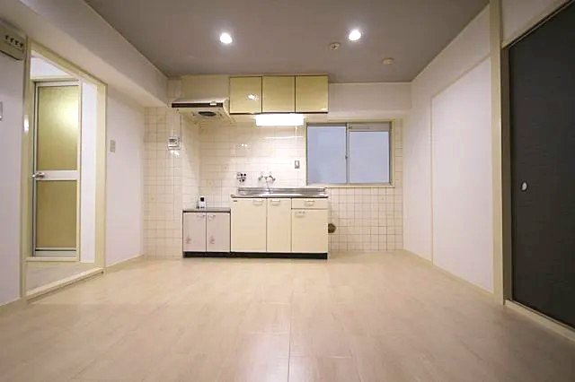 サングリーンハイツの居間写真