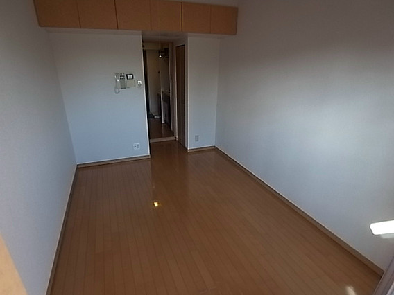 エステム三宮山手センティールの居間写真
