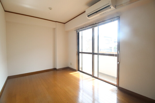ルナメゾン芦屋の居間写真