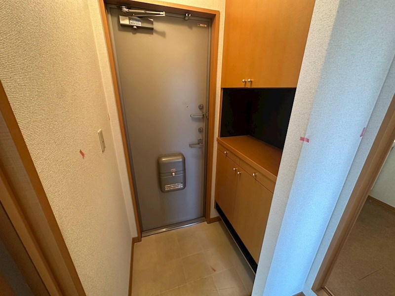 イーストハイムの玄関写真