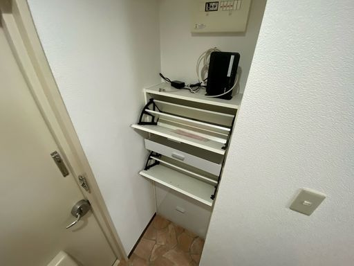 メゾンロージェの玄関写真
