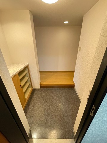 夙川安井町パークハイムの玄関写真