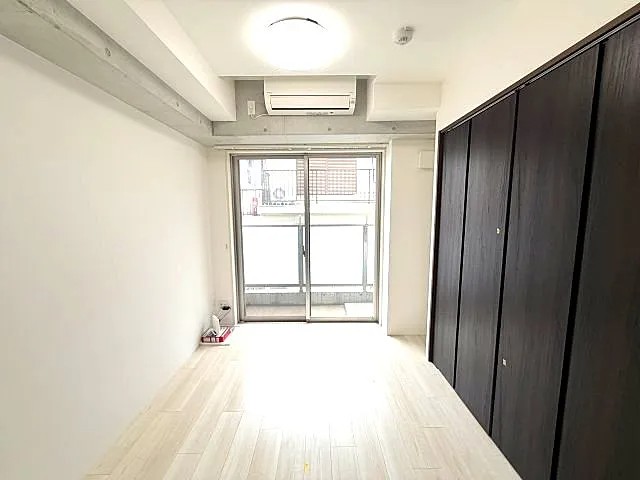エカルラート青谷の居間写真