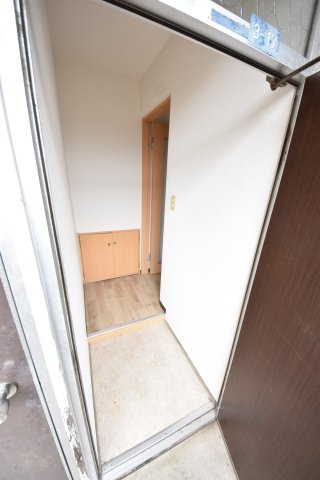 ヴィラ布引の玄関写真