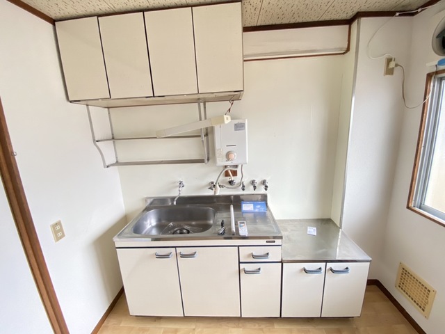 ファミリーマンションのキッチン写真