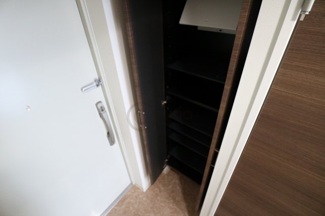 Luxe芦屋南の玄関写真