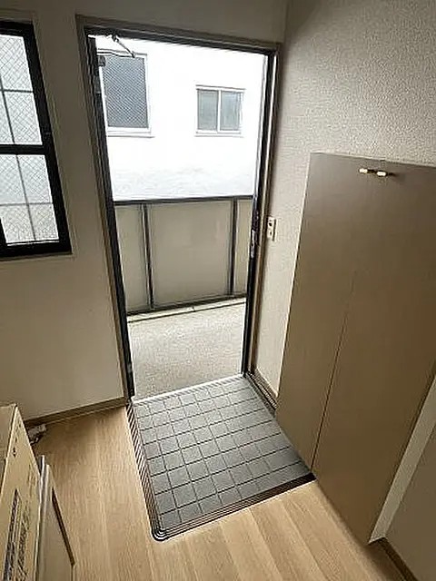 グラシア山本通の玄関写真
