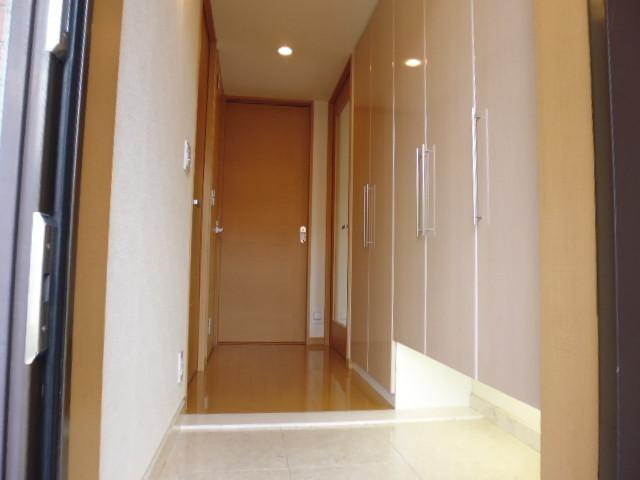 神戸元町山手ヴィアージュの玄関写真