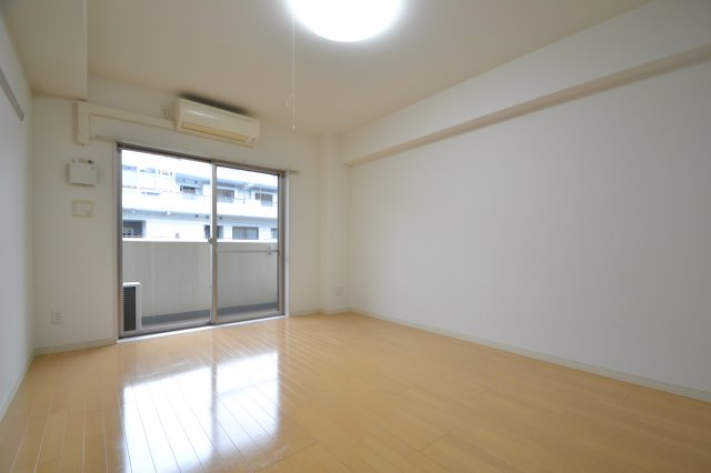 エル・セレーノ石屋川の居間写真