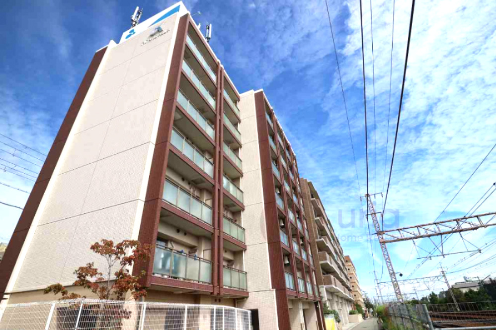 アルファレガロ甲南山手の外観写真