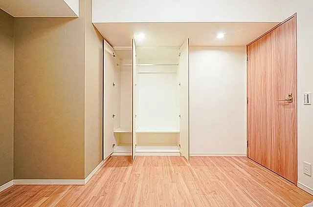 ワコーレザ・神戸旧居留地レジデンスタワーの居間写真