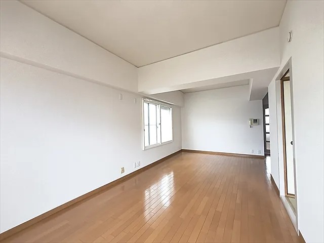 芦屋シティハイツの居間写真
