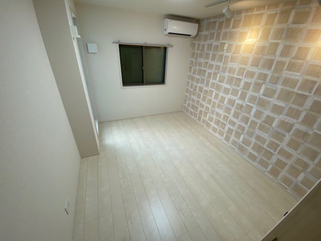 フジパレス灘I番館の居間写真