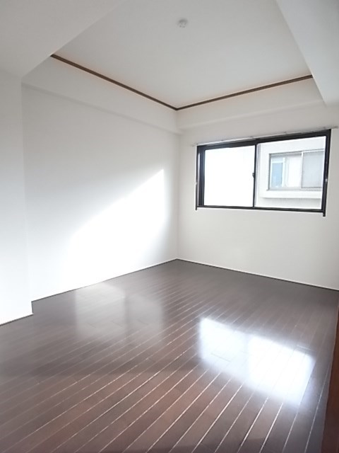 SEPIA西宮北口の居間写真