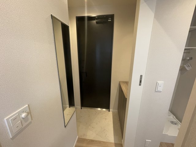 ベルアントレ西宮の玄関写真